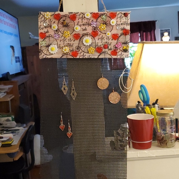 Jewelry - Earring holders